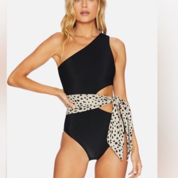 Beach Riot Other - Beach Riot NEW Black Ribbed One Shoulder Cut Out Accent Swimsuit Waist Tie M